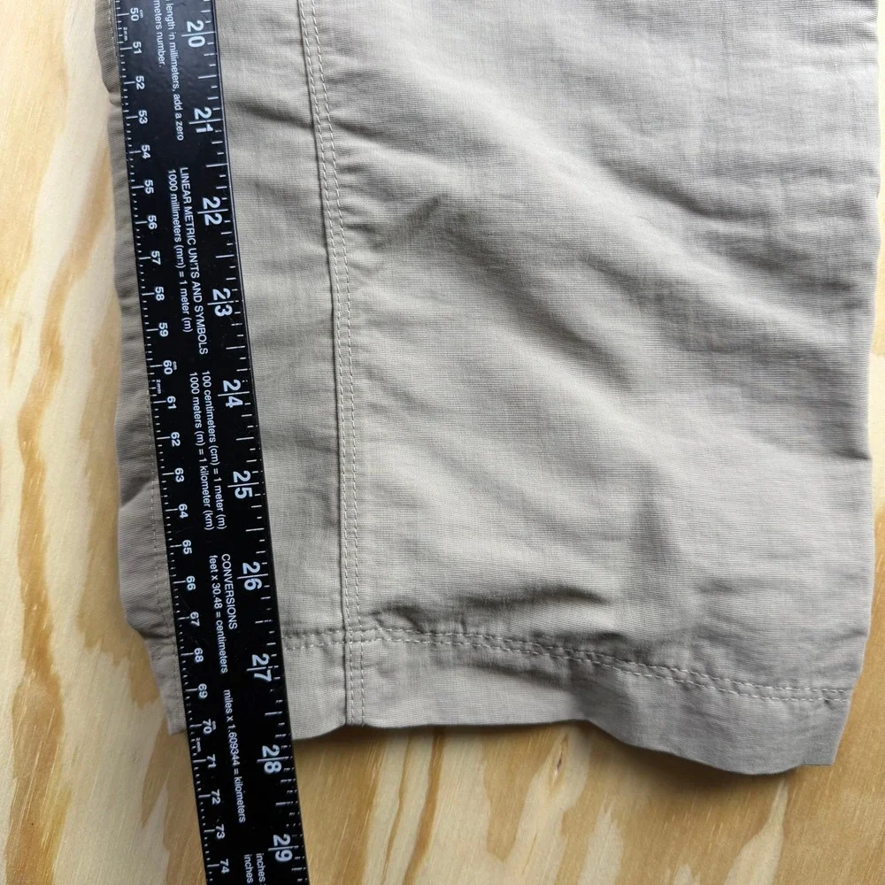 The North Face Mens Convertible Cargo Hiking Pants Tan Khaki Size Large Short